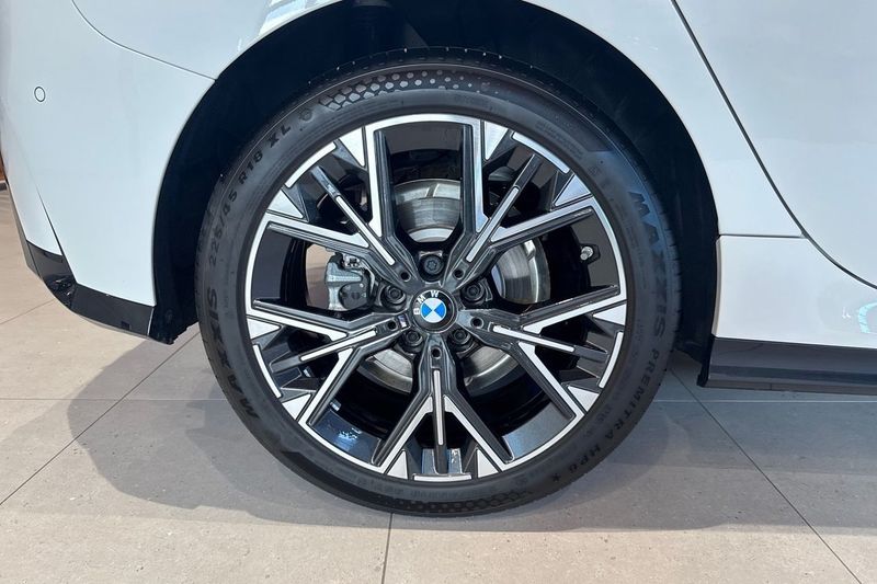 BMW 120 bild 14