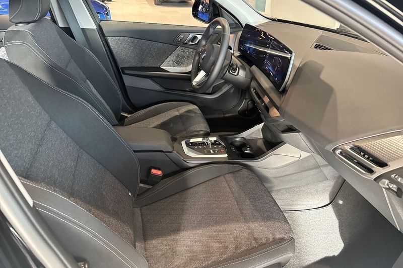 BMW 120 bild 6