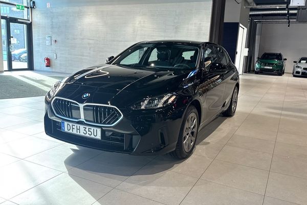 BMW 120 Aut Rattvärme Navi Sensorer Farthållare Kamera - 2026