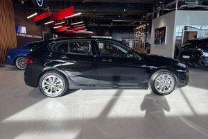BMW 120 bild 16