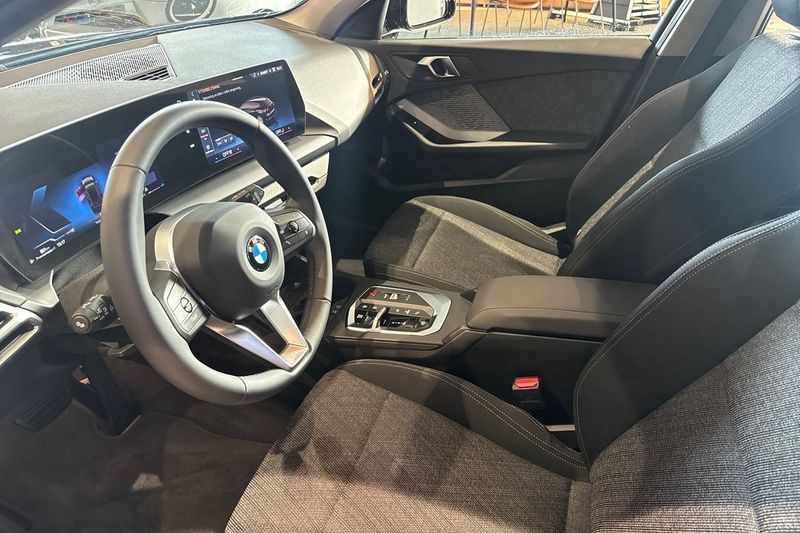 BMW 120 bild 12