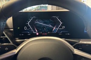 BMW i4 bild 16