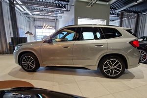 BMW iX1 bild 3