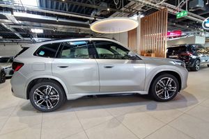 BMW X1 bild 18