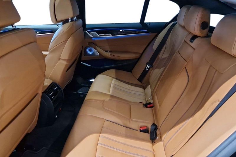BMW 530 bild 13