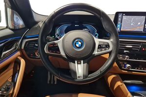 BMW 530 bild 11