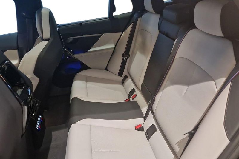 BMW M5 bild 11