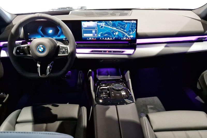 BMW 530 bild 9