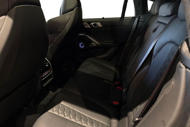 BMW X6 M bild 12
