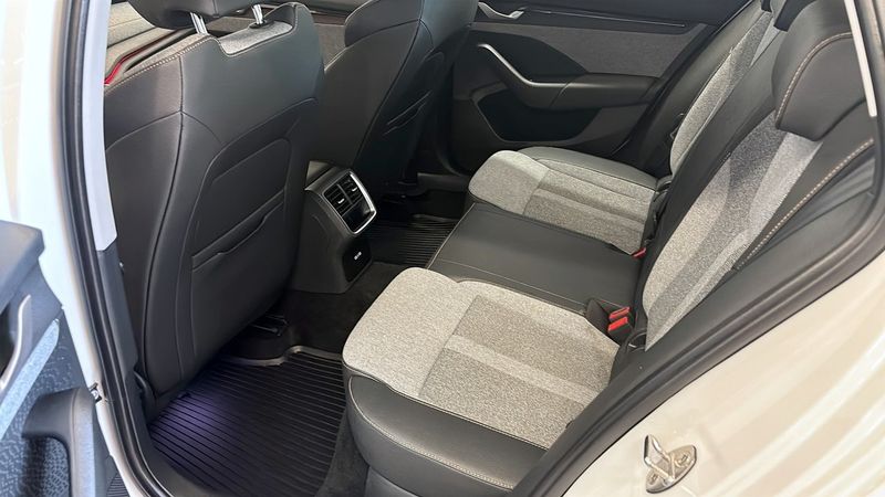 Skoda Octavia bild 11