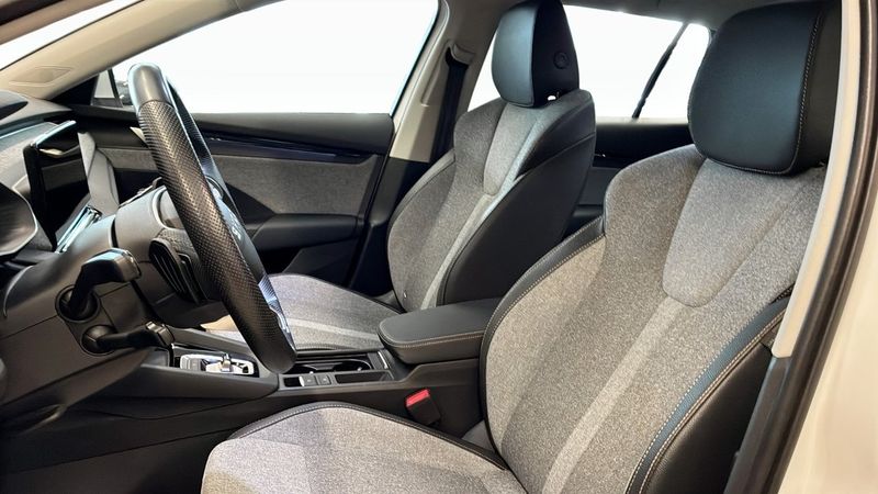 Skoda Octavia bild 8