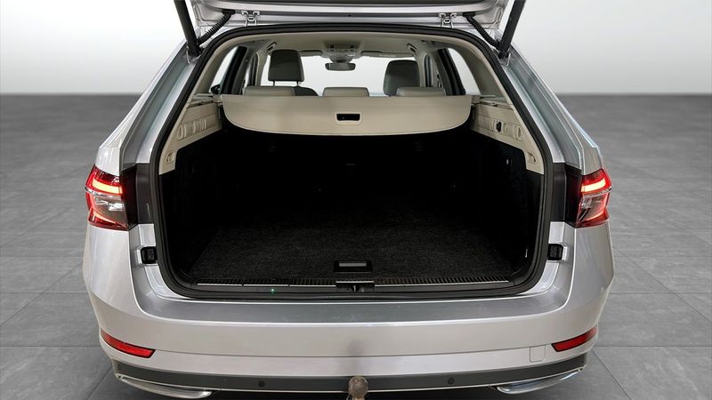 Skoda Superb bild 13