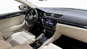 Skoda Superb bild 11