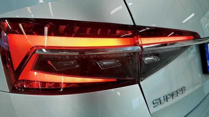 Skoda Superb bild 15