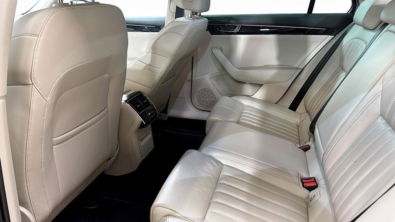 Skoda Superb bild 12