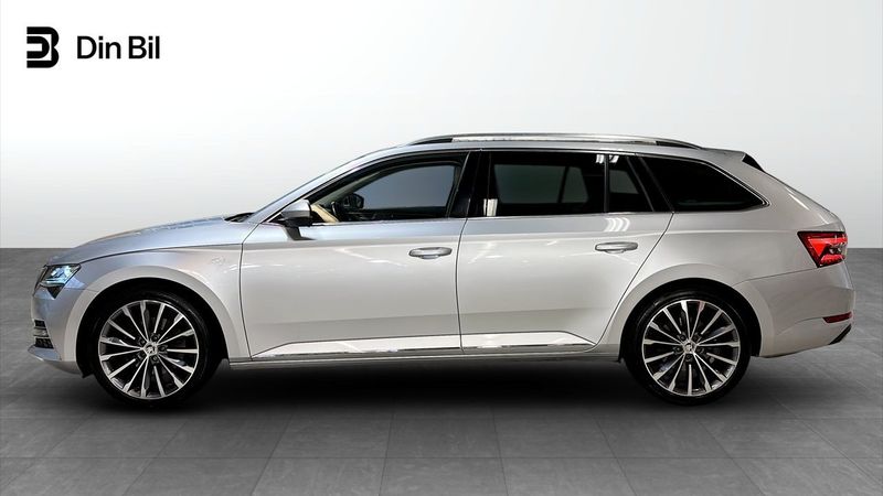Skoda Superb bild 2
