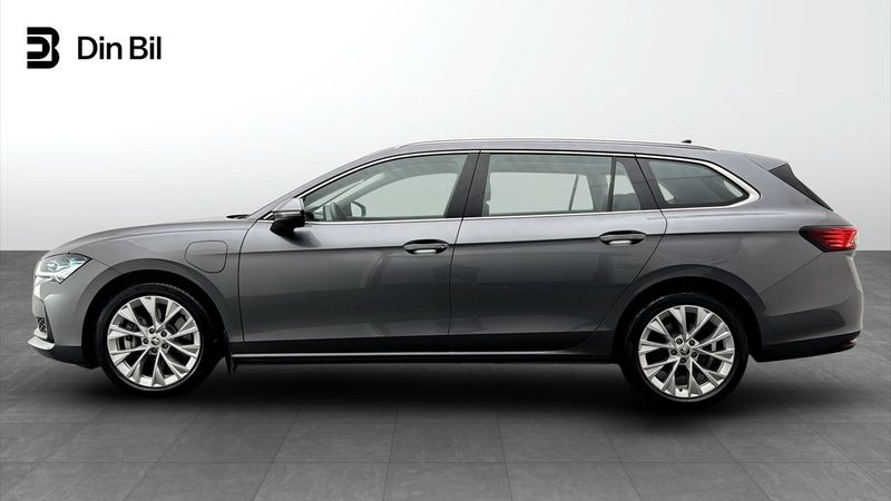 Skoda Superb bild 2