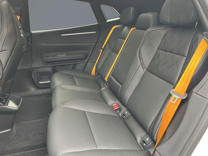 Polestar 4 bild 9