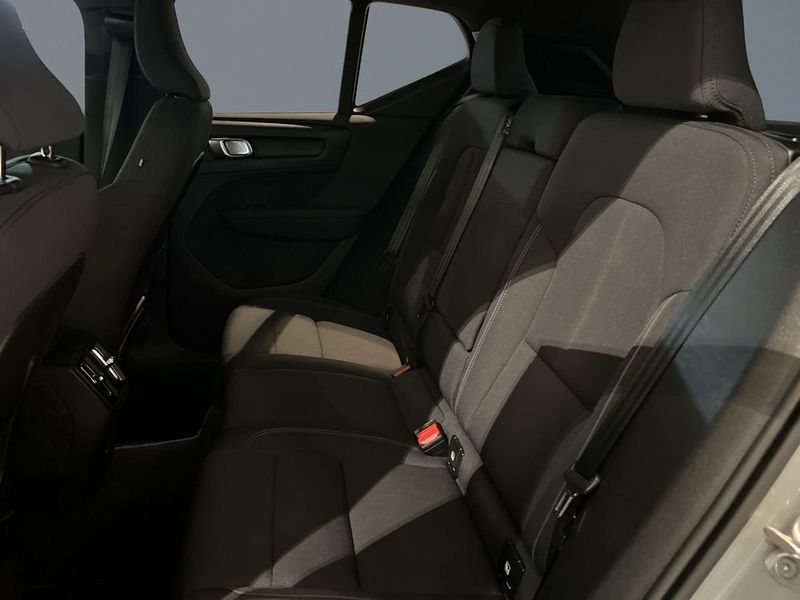 Volvo EX40 bild 9