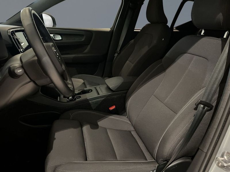 Volvo EX40 bild 7