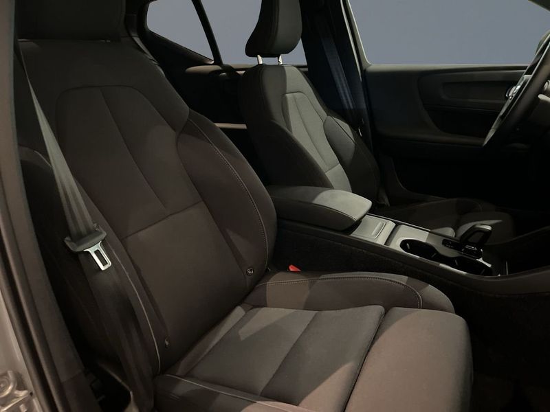 Volvo EX40 bild 8