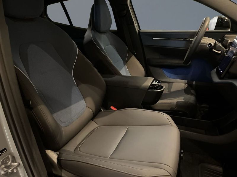 Volvo EX30 bild 7