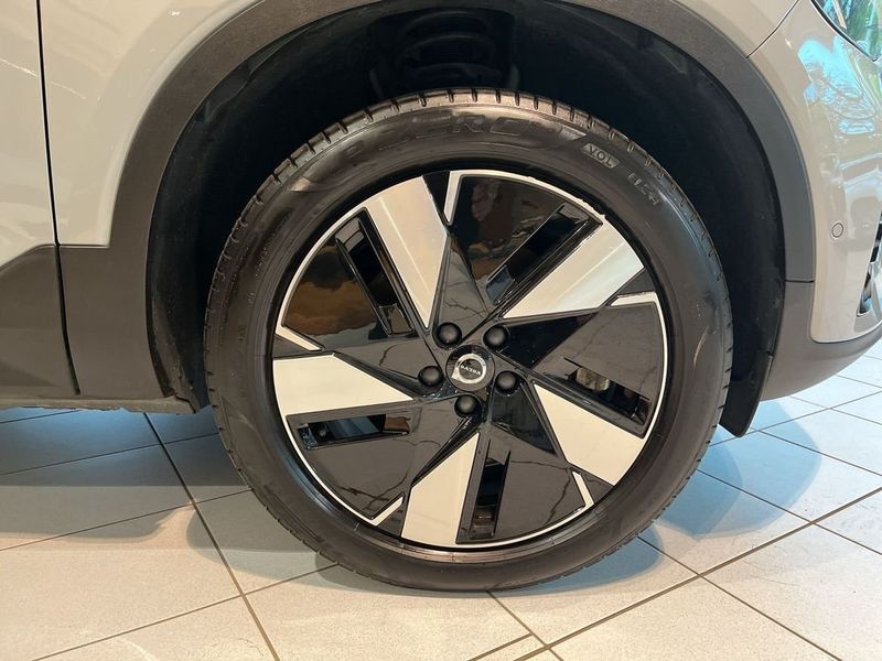 Volvo EX40 bild 11