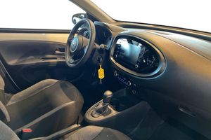 Toyota Aygo X bild 7