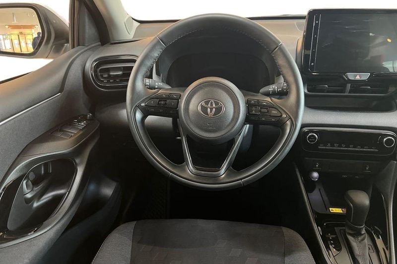 Toyota Yaris bild 8