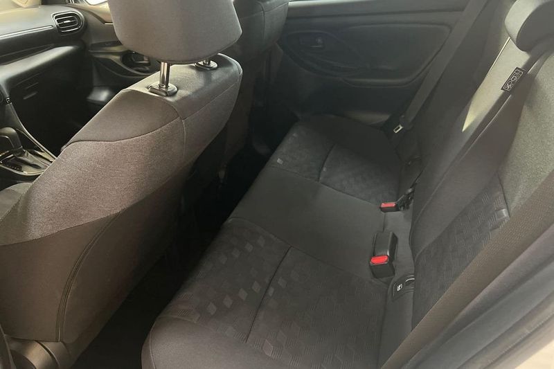 Toyota Yaris bild 10
