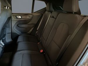 Volvo EX40 bild 9