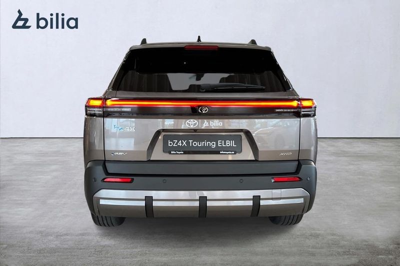 Toyota bZ4X Touring bild 4