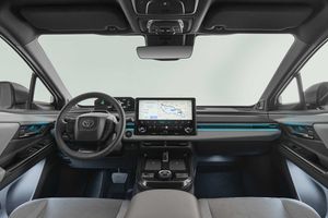 Toyota C-HR+ bild 4