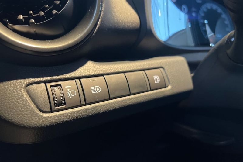 Toyota C-HR bild 21