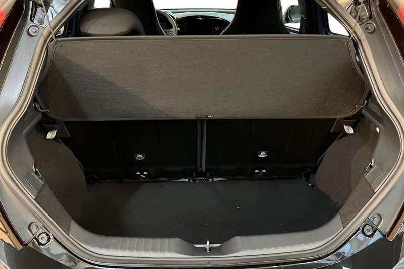 Toyota Aygo X bild 7