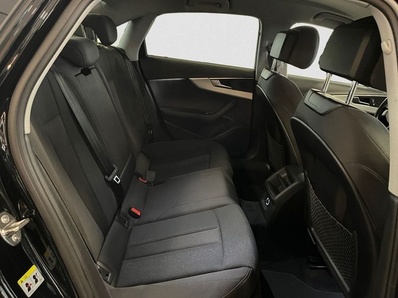 Audi A4 bild 13
