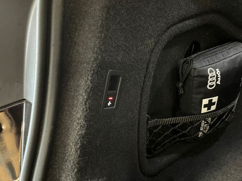 Audi A4 bild 15