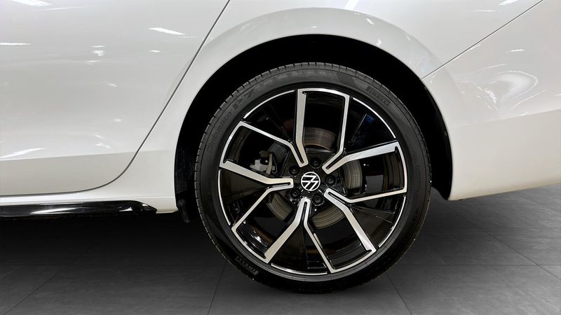 Volkswagen Passat bild 7