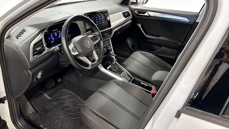 Volkswagen T-Roc bild 7