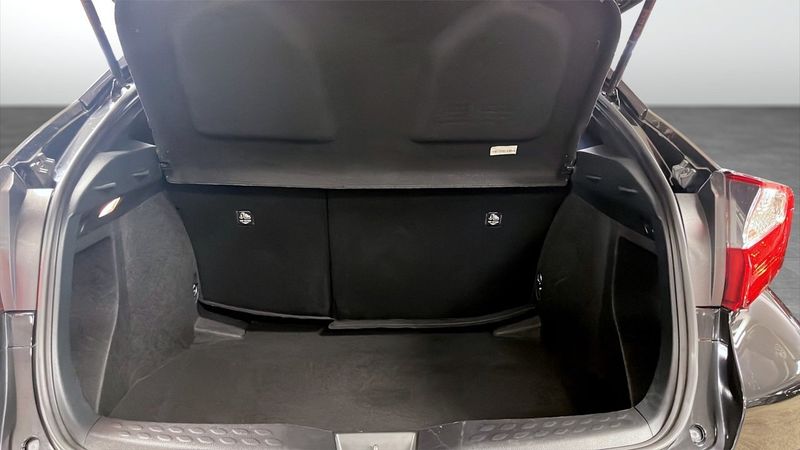 Toyota C-HR bild 11