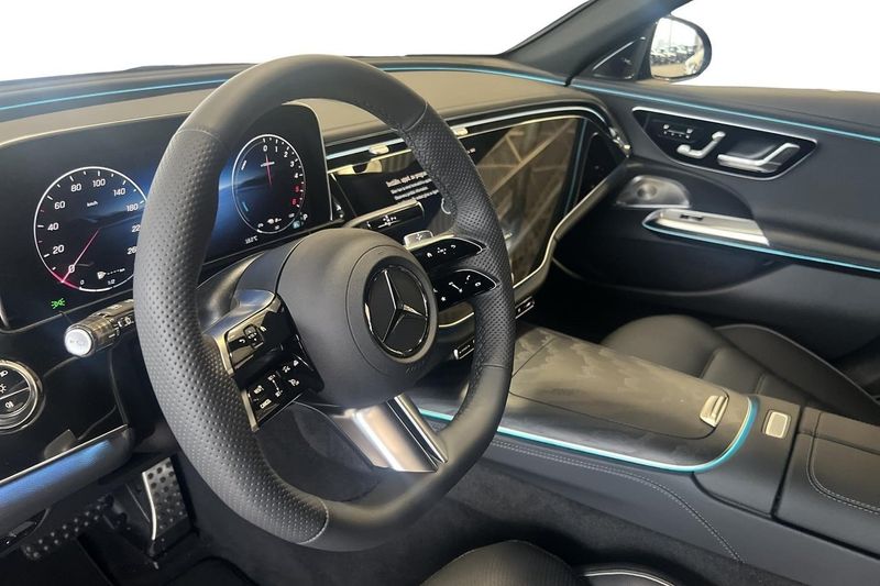 Mercedes E300 bild 13