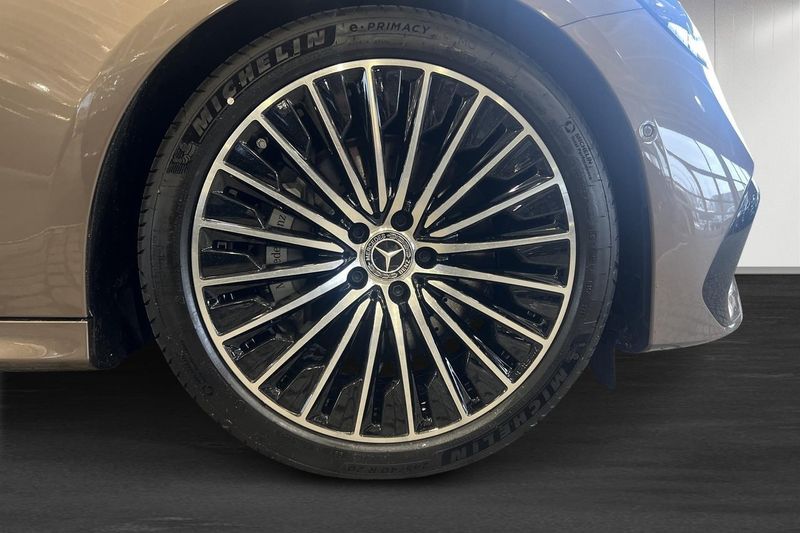 Mercedes E300 bild 5