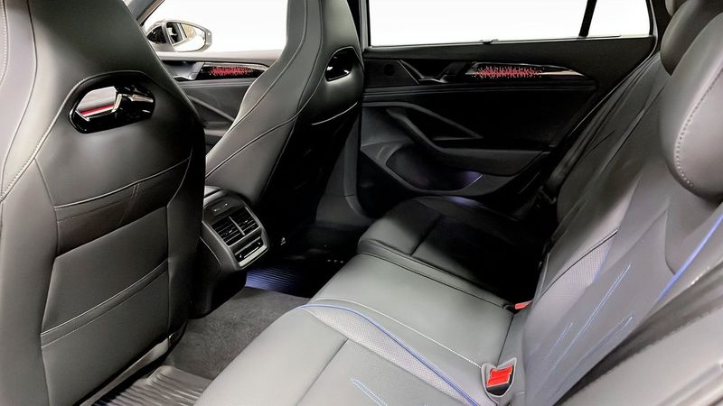 Volkswagen Passat bild 12