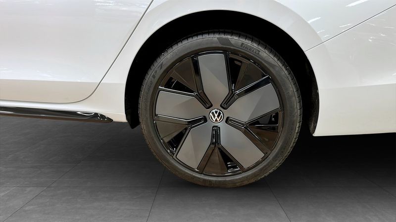 Volkswagen Passat bild 6