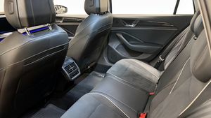 Volkswagen Passat bild 12