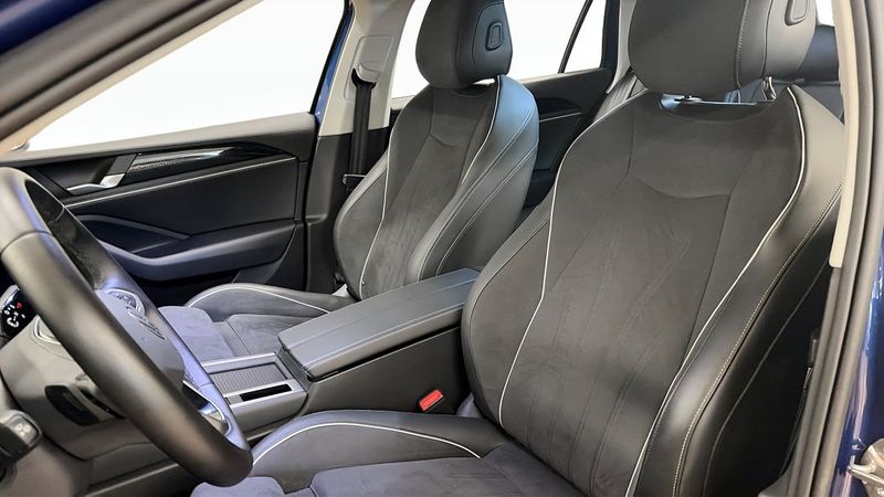 Volkswagen Passat bild 9