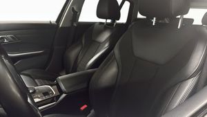 BMW 320 bild 8