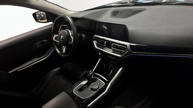 BMW 320 bild 11