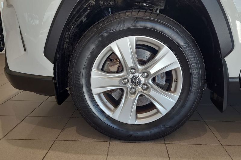 Toyota RAV4 bild 11