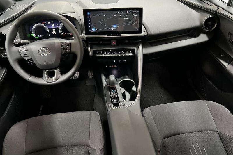 Toyota C-HR bild 2